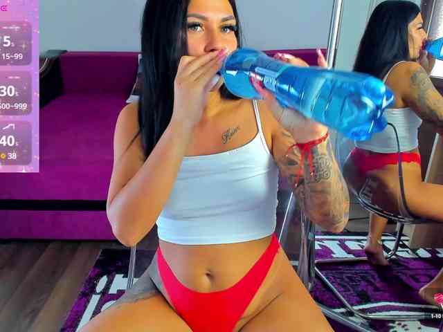MiaKiity webcam