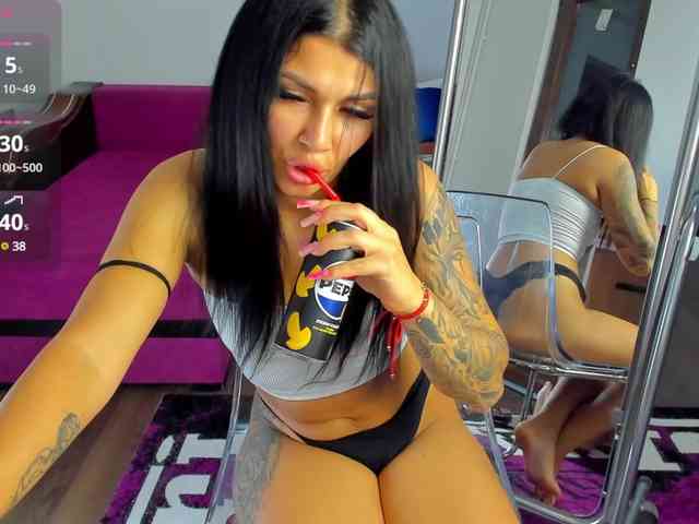 MiaKiity webcam