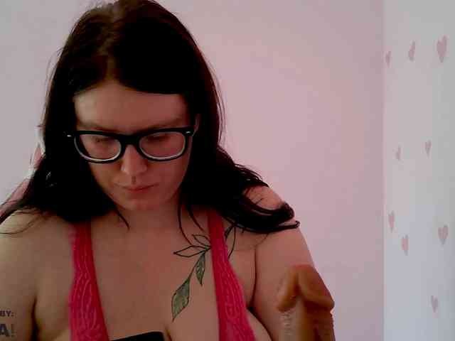 DollVice webcam