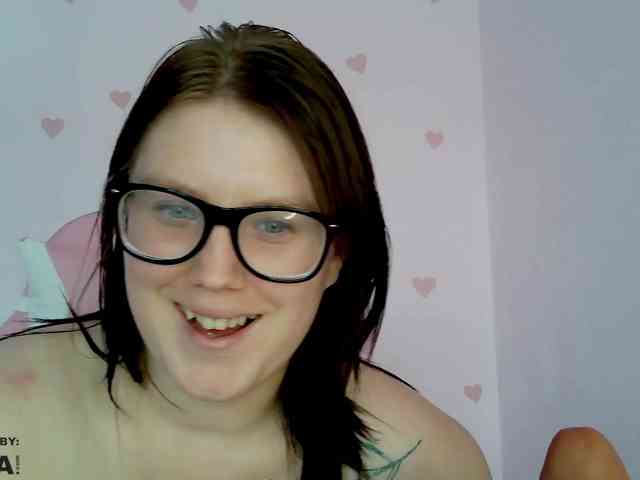 DollVice webcam