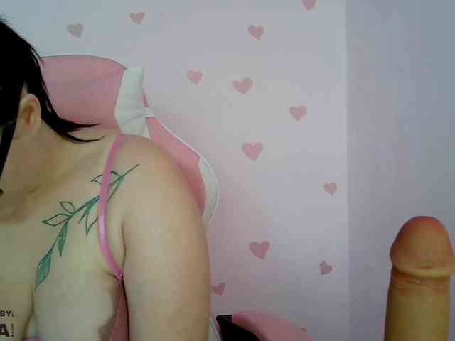 DollVice webcam