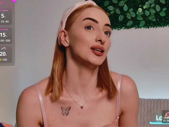 AuraPure's BongaCams show and profile