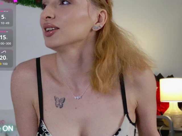 AuraPure's BongaCams show and profile