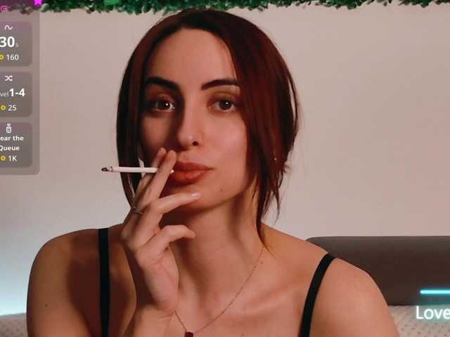 AuraPure's BongaCams show and profile