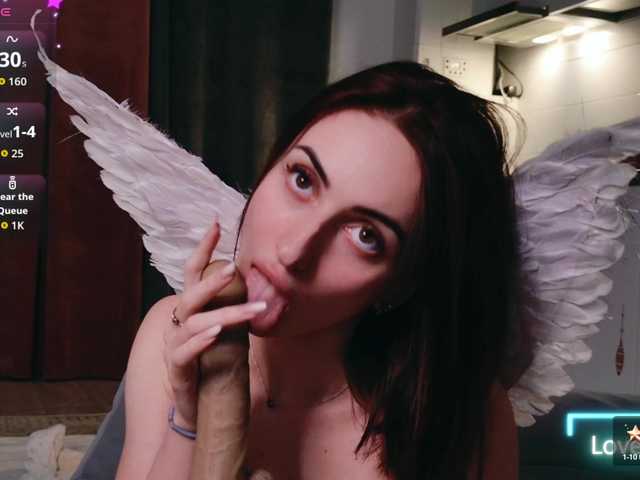 AuraPure's BongaCams show and profile