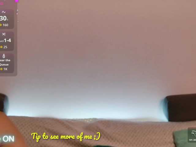 AuraPure's BongaCams show and profile