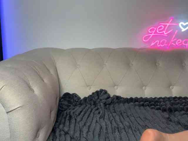 MollyWilde webcam