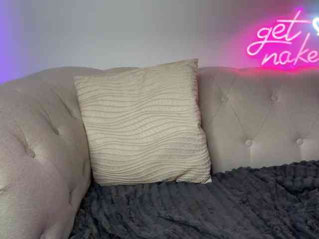MollyWilde webcam