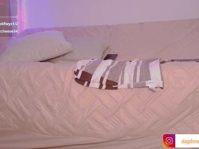 Daphnewa5808's BongaCams show and profile