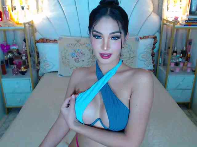 SarinaLuna Live Webcam on BongaCams