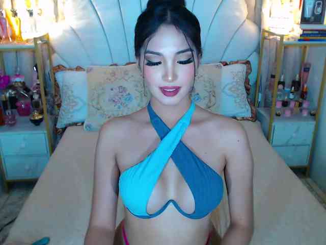 SarinaLuna Live Webcam on BongaCams