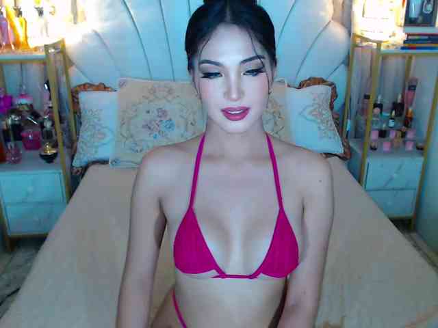 SarinaLuna Live Webcam on BongaCams