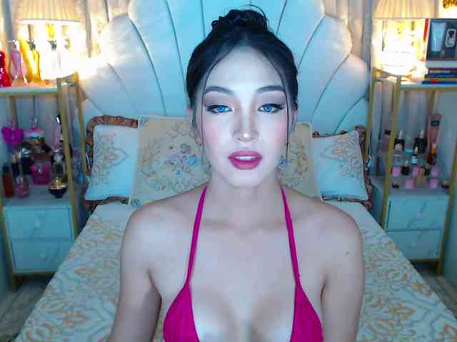 SarinaLuna Live Webcam on BongaCams