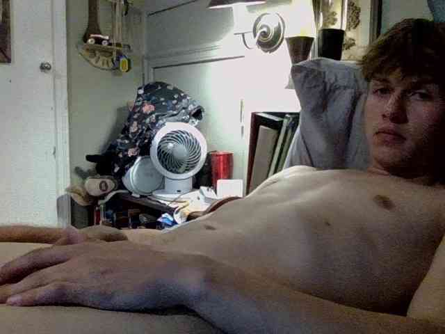 Izzme1 Live Webcam on BongaCams