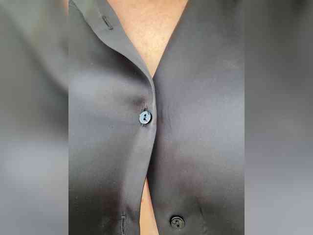 Sandra-public-boobs webcam