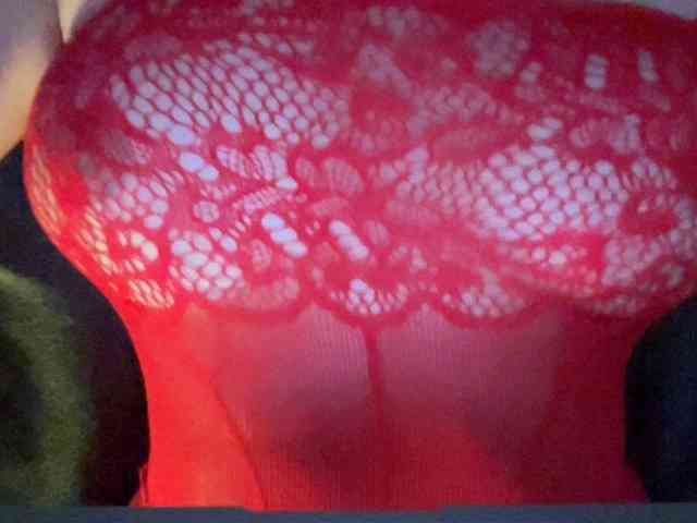 Sandra-public-boobs webcam