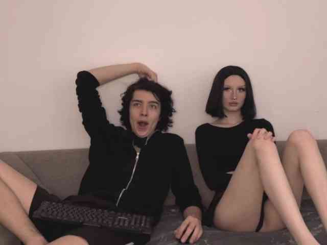 YoungPair webcam