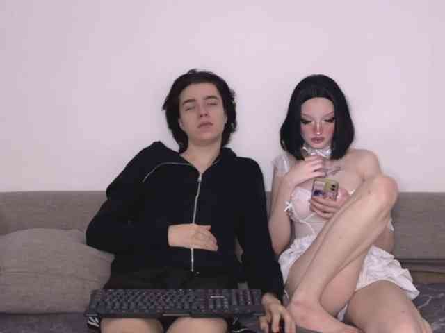 YoungPair webcam