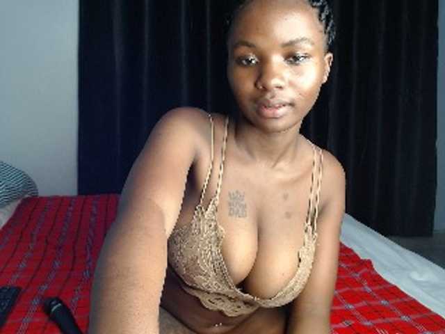 Jojo-jojo's BongaCams show and profile