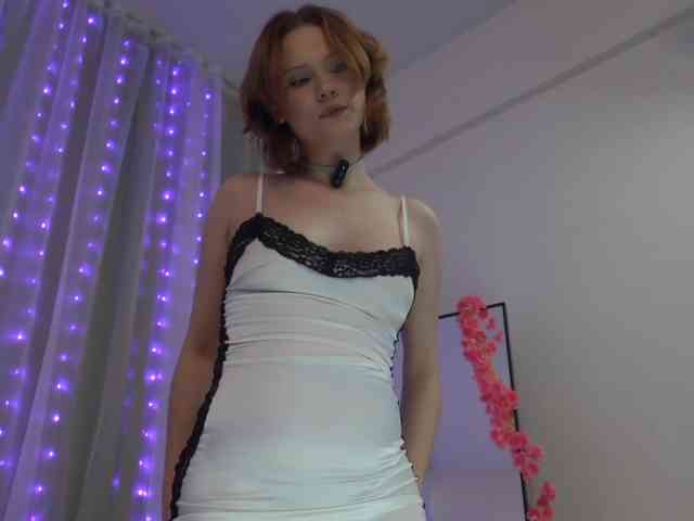 webcam strip MollyWettmond
