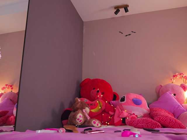 Vesia's BongaCams show and profile