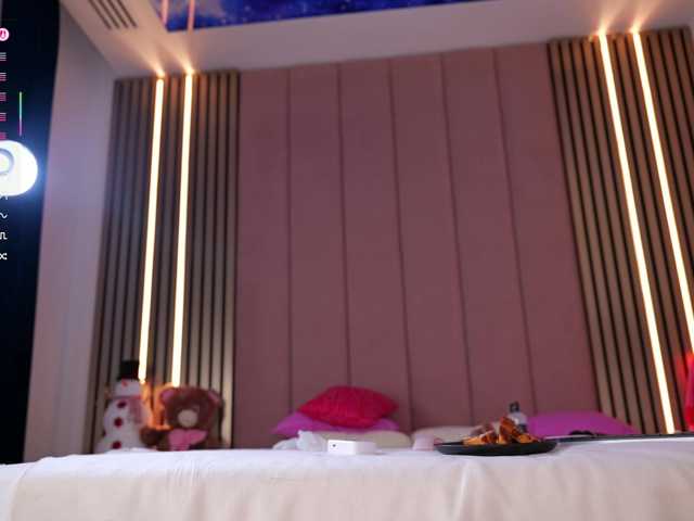 Vesia's BongaCams show and profile