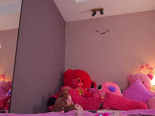 Vesia's BongaCams show and profile