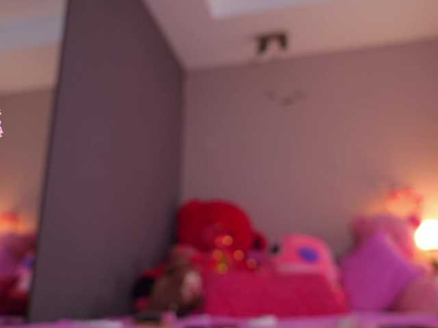 Vesia's BongaCams show and profile