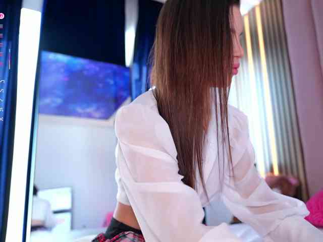 Vesia Live Webcam on BongaCams