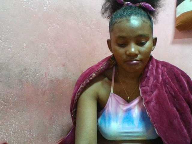 NoeLah live cam