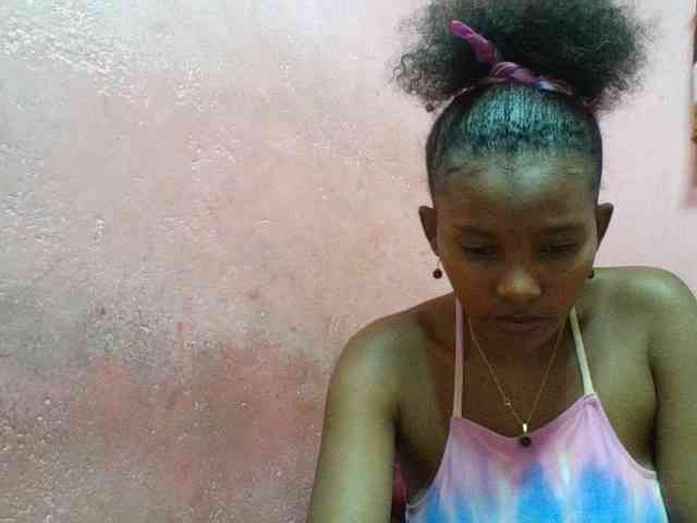 NoeLah webcam
