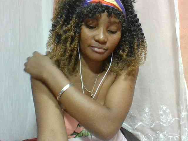 NoeLah webcam