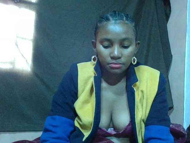 NoeLah webcam