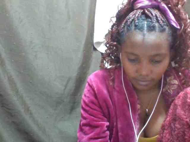 NoeLah webcam