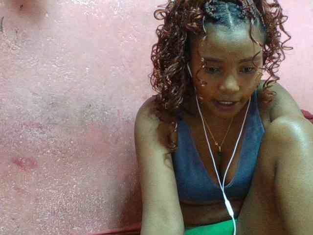 NoeLah webcam