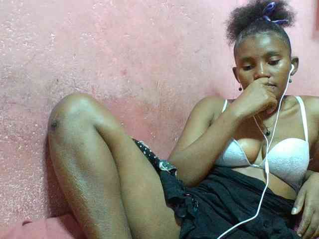 NoeLah webcam