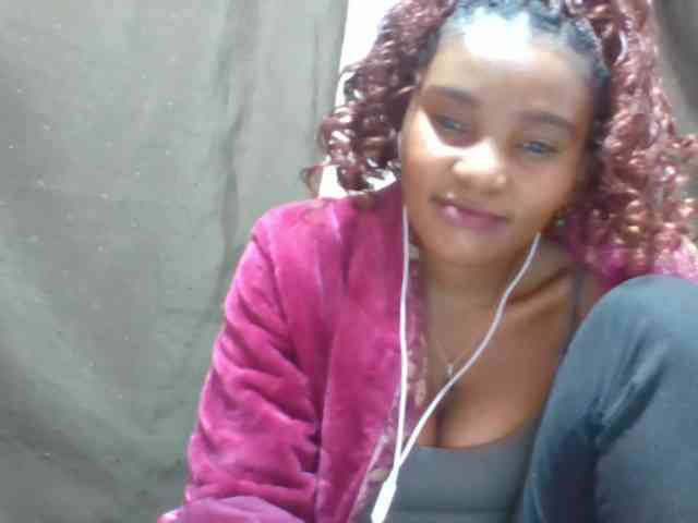 NoeLah webcam
