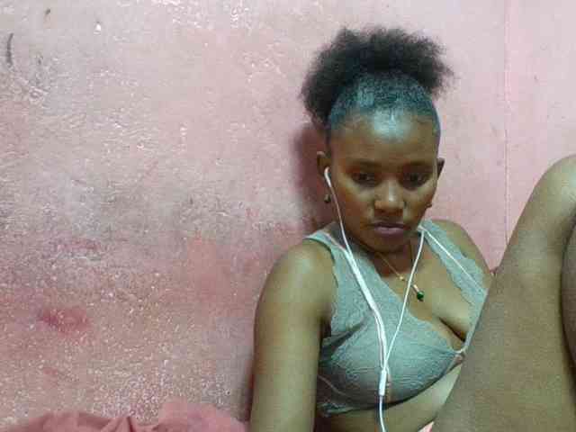 NoeLah webcam