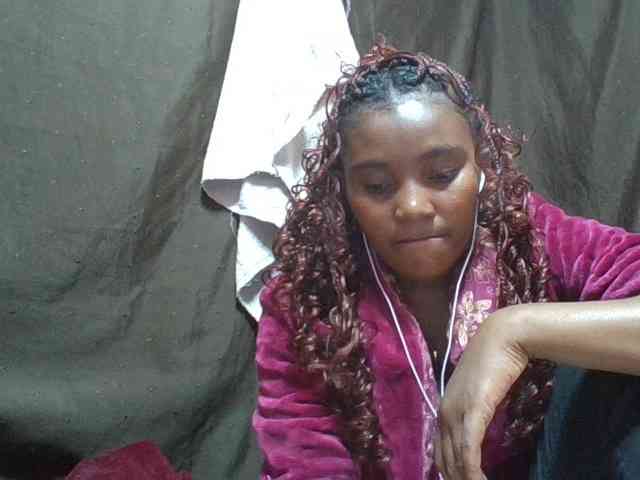 NoeLah webcam
