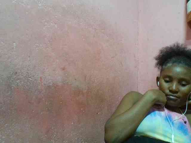 NoeLah webcam