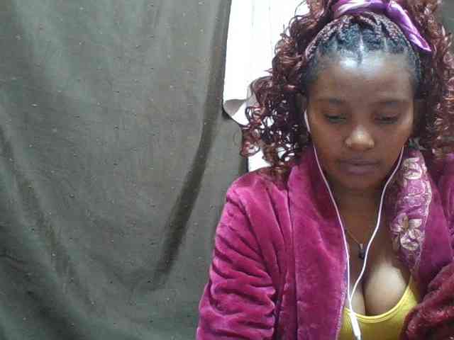 NoeLah webcam