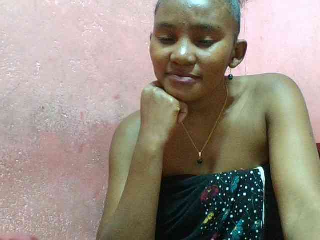 NoeLah webcam