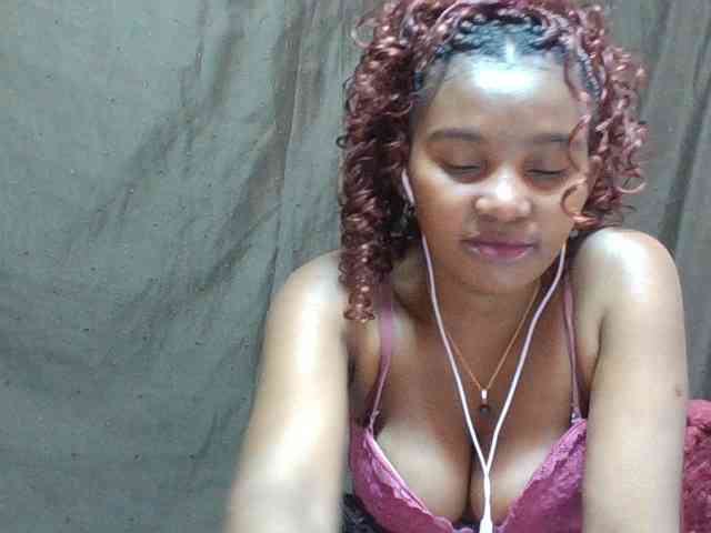 NoeLah webcam