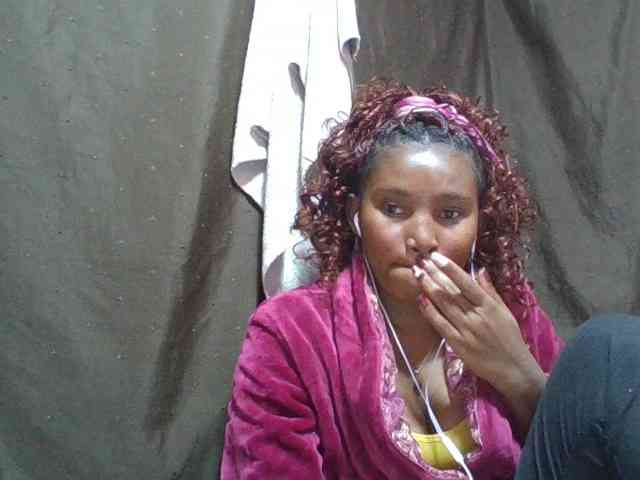 NoeLah webcam