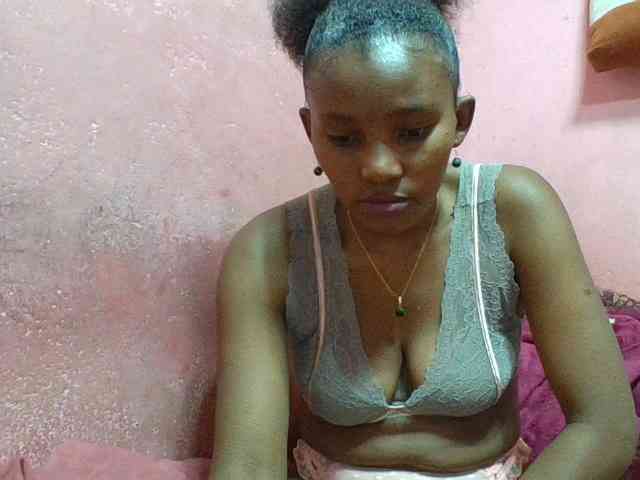 NoeLah webcam