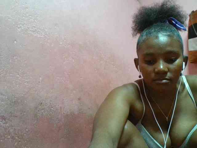 NoeLah webcam