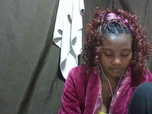 NoeLah webcam