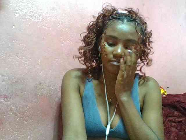 NoeLah webcam