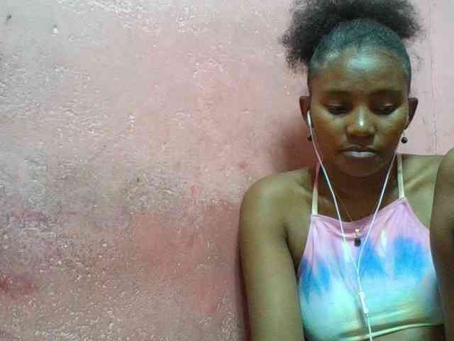 NoeLah webcam