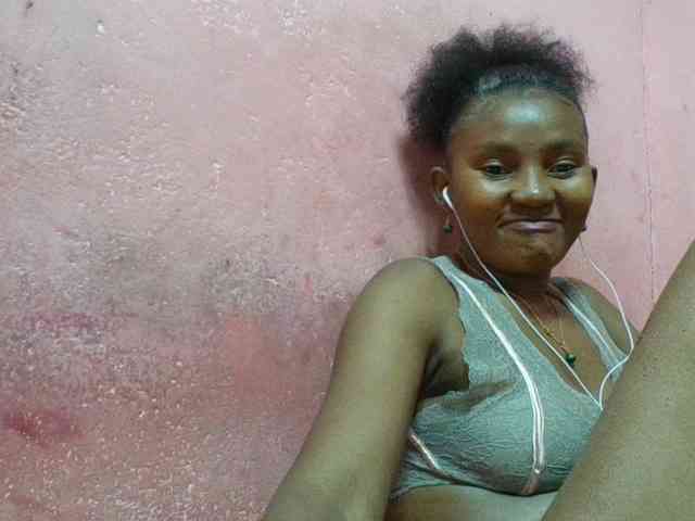 NoeLah webcam